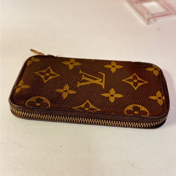 Louis Vuitton Key Holder Brown Monogram Zipper round - Picture 6 of 14